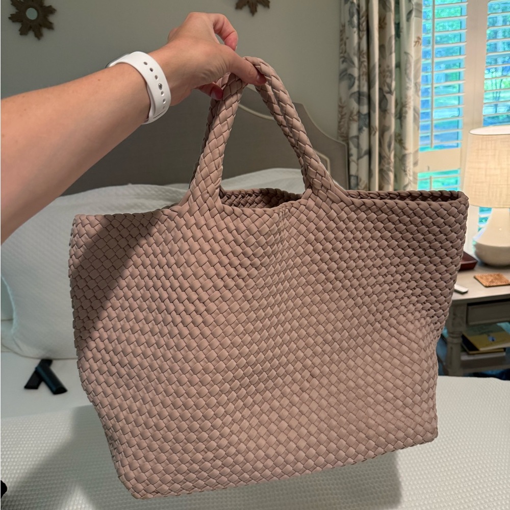 Naghedi St Barths Large Pink Tote - Picture 3 of 3